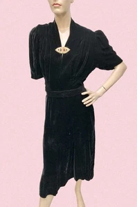 VTG 1930s Black SILK VELVET PUFF-SLEEVE Dress with DECO JEWELED CLIP Excnt Cond - Picture 1 of 6