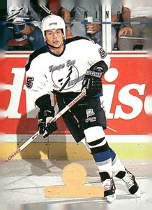1994-95 Leaf #171 Petr Klima - Picture 1 of 2