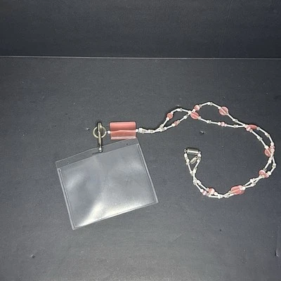 BOOJEE 珠 粉色和白色 老虎 眼部 美容串珠 挂绳 ID 徽章夹 — 第 1/3 张图片