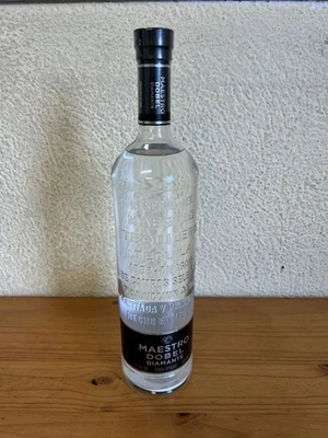 Tequila Maestro Dobel Diamante 1,75 L - Photo 1/3