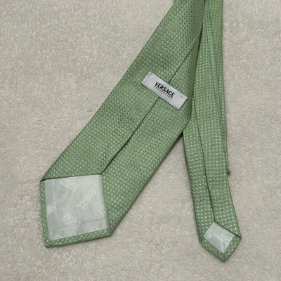 Corbata de seda verde de la colección Versace hecha en Italia Foto 1 de 4
