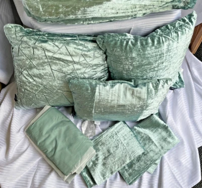 HallMart 7 Pc Queen Comforter Set Soft Minty Sage Green 90" x 90" - Image 1 of 4