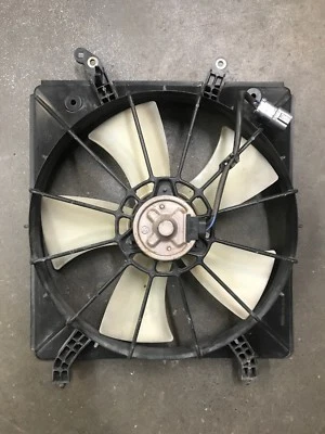 2002 - 2003 ACURA TL ENGINE RADIATOR COOLING FAN MOTOR OEM - Image 1 of 4