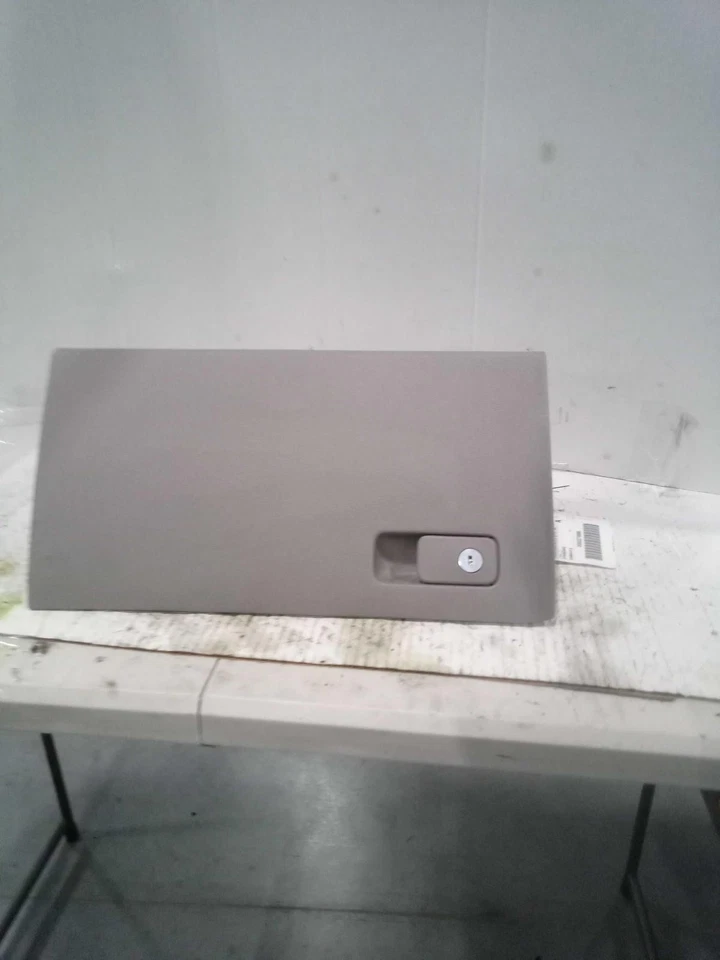 Hyundai Sonata 2016 puerta guantera azul fabricante de equipos originales usada 134 k millas NJ25-20994-512222 Foto 1 de 4