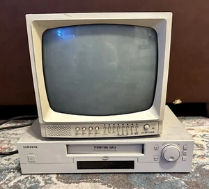 Vintage Samsung B/W Observation Monitor SSC-12M Security System w VCR SSC-1280 - Picture 1 of 8