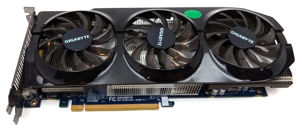 Gigabyte HD 7950 2GB - Image 1 of 1