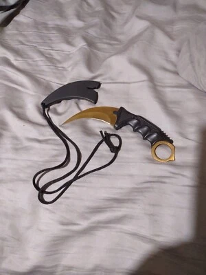 Real Game Karambit Knife - Image 1 of 2