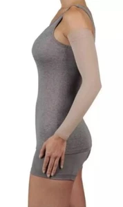 Juzo Dynamic Varin 3511 Armsleeve Max Micro-Dot Band 2-30mmHg Size: III (Beige) - Picture 1 of 2