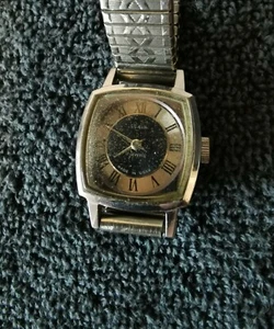 Montre russe watch dame carrée vintage mécanique Slava U.S.S.R. made square 80's - Picture 1 of 7