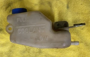 Botella de recuperación de refrigerante Yamaha RZ350 29L-21870-00-00 - Imagen 1 de 3