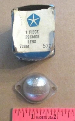 Новый из старых запасов Mopar 2913409 пара линз лицензионных ламп 1969 Dodge Truck D, W100, 200, 300 - Изображение 1 из 2