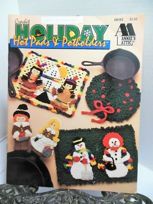 ANNIES Crochet Holiday Potholders Christmas Gingerbread House Pilgrims Indians - Image 1 of 2