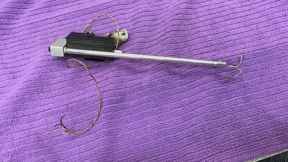 Realistic LAB 12 & Others Turntable OEM Tonearm Tone Arm ONLY Made in Japan 🔥🔥 - Image 1 of 4