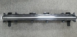 OEM 92209-P6100 CONJUNTO DE LÁMPARA POSICIÓN CENTRAL Ups para Hyundai Santa Fe MX5 2024 ~ 2025 - Imagen 1 de 8