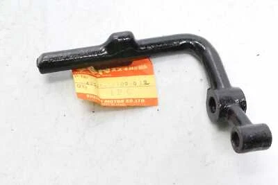 Soporte para reposapiés delantero derecho Suzuki GS 250 T Chopper GS250T 80-81 Foto 1 de 4