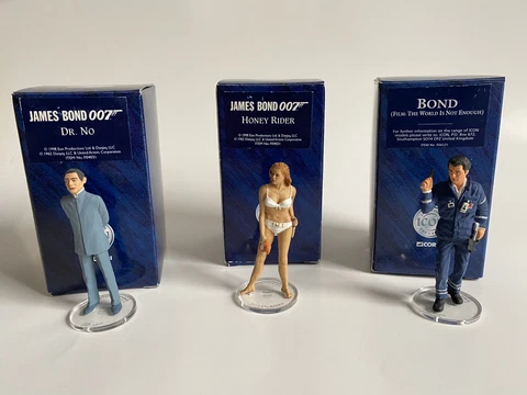 Corgi Icon J Bond 007 Bundle: 3x Figures: Dr No, Honey Rider, 007 Cover