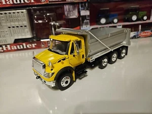 1/32 Scale Diecast Replica By Boley International 7600 Dump Truck - Picture 1 of 24