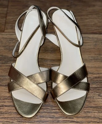 Zapatos de tacón Burberry dorados talla 39 para mujer Foto 1 de 4