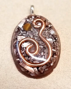 Handmade oval copper energy Pedant for Unisex - Picture 1 of 3