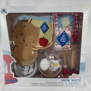 Disney Snow White Wooden Apple Pie Baking Set - Picture 1 of 5