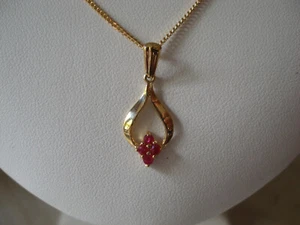 9 CARAT GOLD RUBY DROP PENDANT NECKLACE MADE IN UK & ITALY BRAND NEW IN BOX - Picture 1 of 3