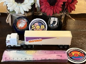 Road Champs Cab Over Semi Truck & Fed Ex Trailer 1:100 Diecast USED EX Condition - Picture 1 of 14