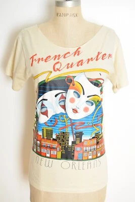 camiseta vintage anos 80 creme camiseta estampa máscara New Orleans quarto francês P - Imagem 1 de 4
