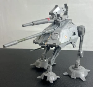 Hasbro 2007 Star Wars Clone Wars AT-AP Walker 1:18 Fahrzeug 30th Anniversary - Bild 1 von 11