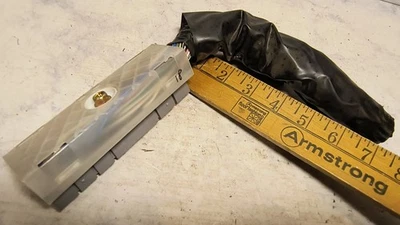 CONECTOR ARNÉS CABLEADO solo 4 MEC07161 ordenador motor Nissan Pathfinder 2000 Foto 1 de 4