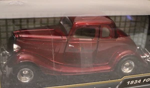 MOTORMAX 1934 Ford Coupe New  FLEET FARM RED/MAROON 1:24 Scale Model Car - Picture 1 of 4