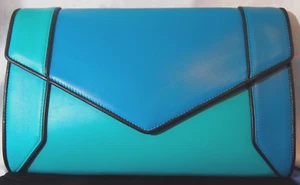 Bolso sin asas Yliana Yepez Aqua (verde azulado) y turquesa grande sobre de cuero - Imagen 1 de 10