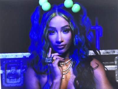 Fotografía 8x10 Sasha Banks Wwe Nxt Mercedes Mone AEW Foto 1 de 2