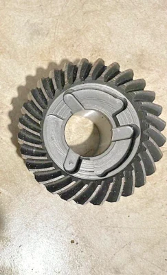 lower unit Reverse gear 1997 Evinrude 25hp , Model E25ELEUB  outboard 327655 - Image 1 of 2