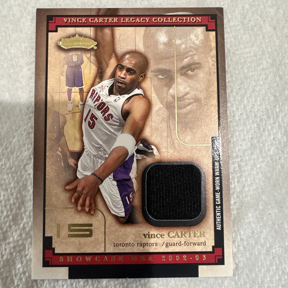 🔥🔥VINCE CARTER🔥🔥2002 FLEER SHOWCASE UNIFORM SWATCH - Image 1 of 4