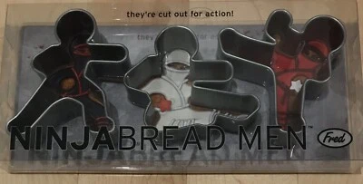 Fred NINJA PAN HOMBRE Juego de 3 CORTADORES DE GALLETAS DE PLÁSTICO CAJA ORIGINAL SIN ABRIR  Foto 1 de 2