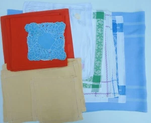 Bundle Of VIntage Table Linen Runner Place Mats Napkins DIfferent Colours - Picture 1 of 10