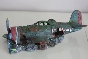 Atemberaubendes Aquarium große amerikanische Thunderbolt Flugzeugdekoration 38 x 15 x 15 cm - Bild 1 von 8
