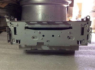 Radio reproductor de CD Mercedes Benz 2008 C240 C230 C320 C32 C55 fabricante original #728 Foto 1 de 4