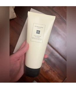 Jo Malone London English Pear & Freesia Exfoliating Shower Gel 6.7 OZ 198 ML New - Picture 1 of 2