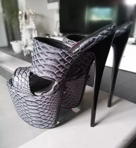 Extrem High Heels Sammler/Liebhaber - Bild 1 von 4
