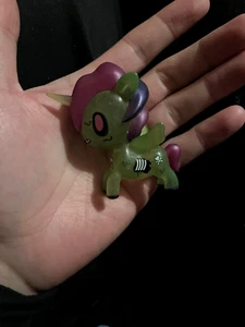 Tokidoki Unicorno Metallico Chaser Milo Figur - Bild 1 von 3