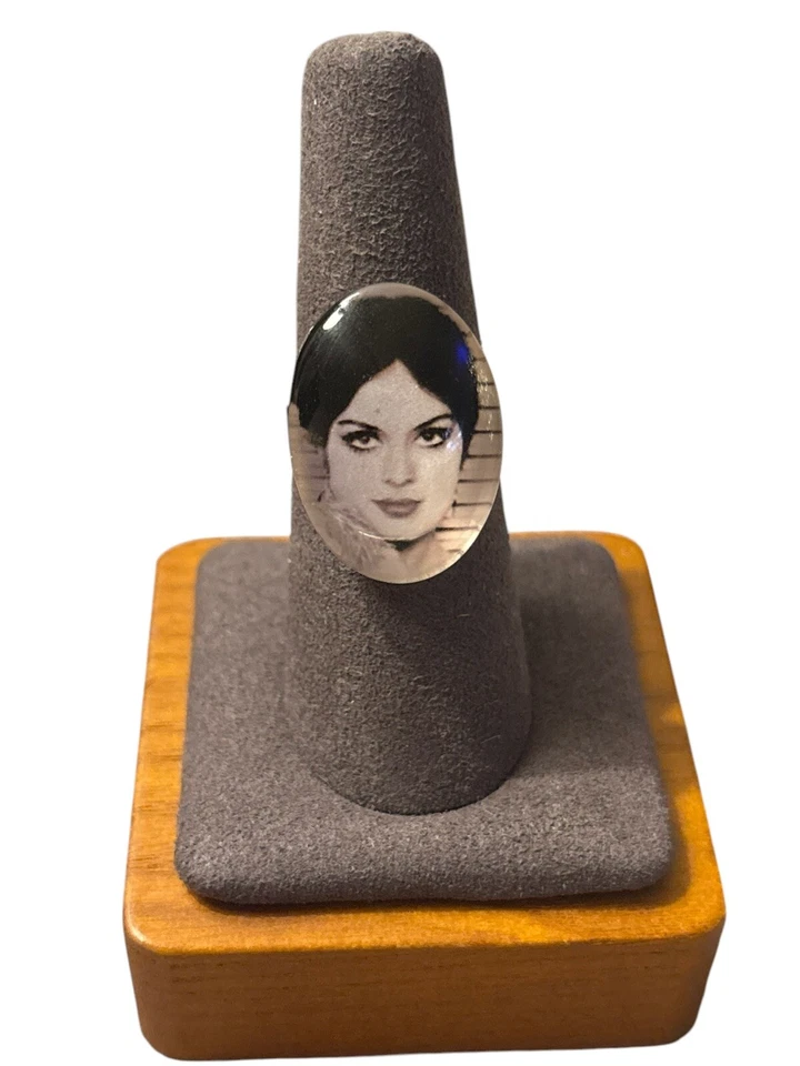 Handmade Lucite Acrylic Photo Ring Adjustable Beautiful Woman Oval Brunette VTG - Image 1 of 4