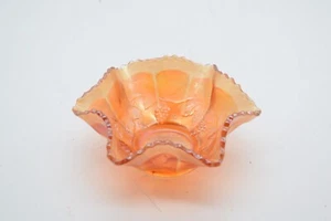 Vintage Fenton Art Glass Marigold Carnival Glass Ruffled Bowl Dish Grape Design - Picture 1 of 5