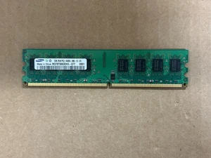 SAMSUNG M378T566EH3-CF7 2 GB DDR2 SDRAM - Foto 1 di 7