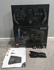 LEGO DC Batcave Shadow Box (76252) 99.9% COMPLETE w Box Manuals & All Minifigs - Picture 1 of 19