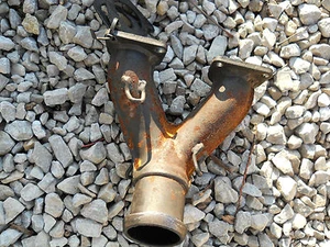 YAMAHA EXCELL III 340 snowmobile: EXHAUST Y-PIPE - Picture 1 of 1