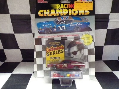 Bud Moore #1 1969 Dodge Auto In Scala 1:64 NASCAR Racing Champions - Immagine 1 di 4