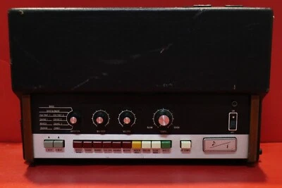 Batería Roland TR 55 Rhythm Arranger U2241 240424 USADA Foto 1 de 4