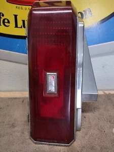 1981-1988 OLDSMOBILE CUTLASS SUPREMETAIL LIGHT LEFT LH NICE SHAPE COLOR 442 OEM - Picture 1 of 4