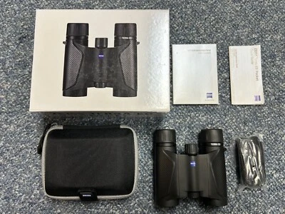Zeiss Terra ED Pocket 8x25 Binoculars 522502 Black - New in Open Box - Image 1 of 4